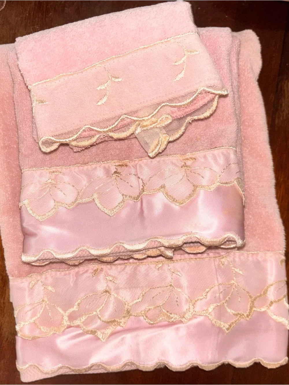 Vintage made in the USA pastel pink towel set Ecru lace trim floral unused
